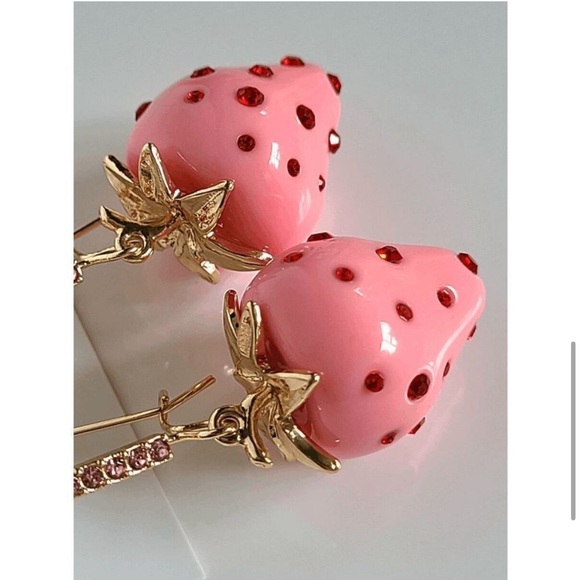 Betsey Johnson Hanging Pink/Red Strawberry Gem Drop Earrings NWT - Picture 5 of 10